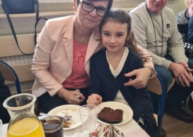 Babcia z wnuczką